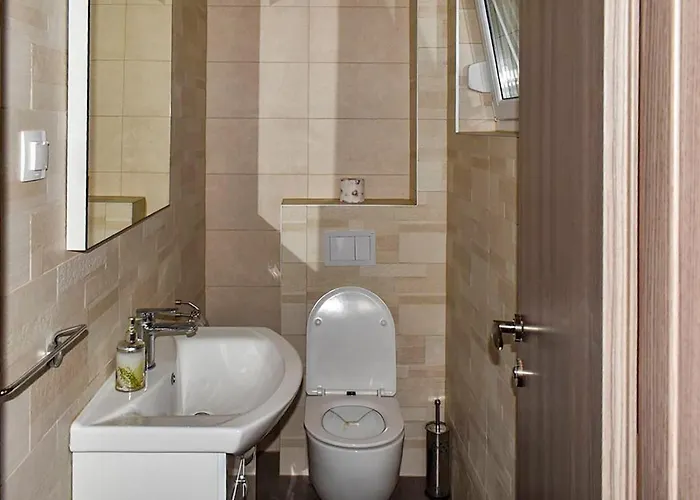 Апартаменты In With Wifi